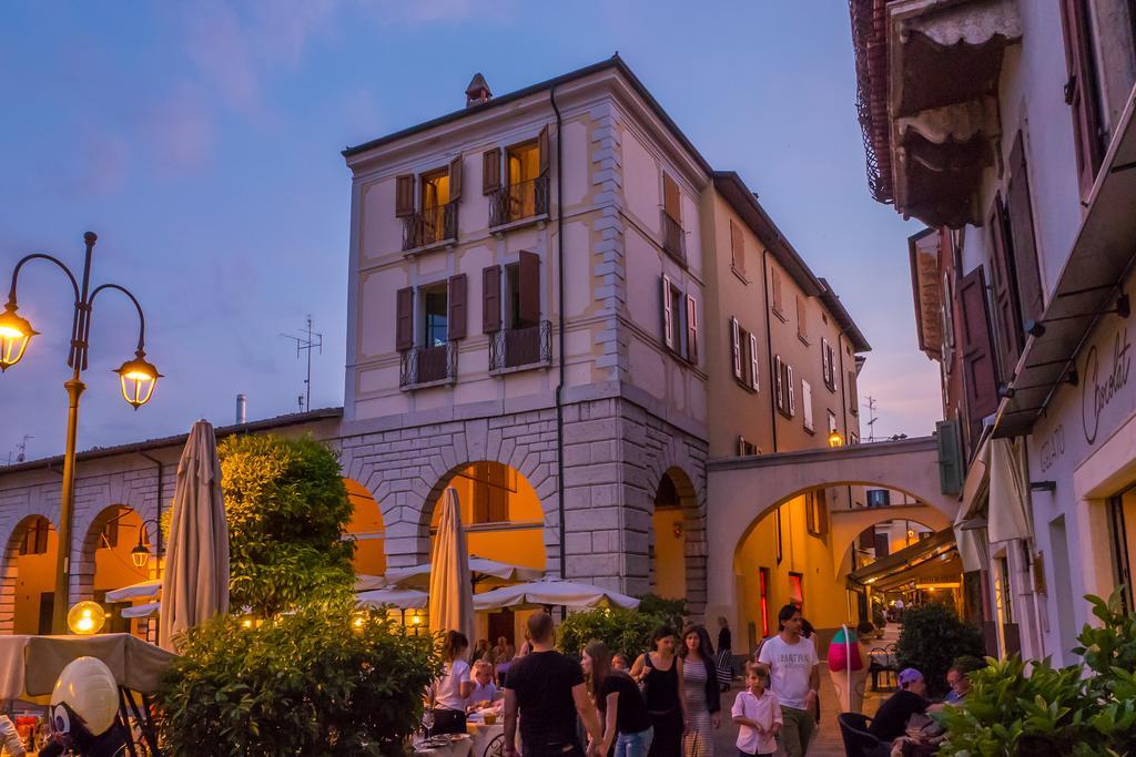 Ferienwohnung Venice Bridge House Desenzano Desenzano del Garda Exterior foto