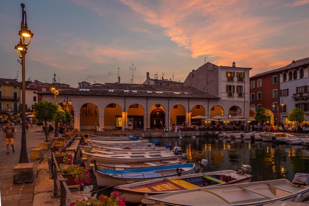 Ferienwohnung Venice Bridge House Desenzano Desenzano del Garda Exterior foto